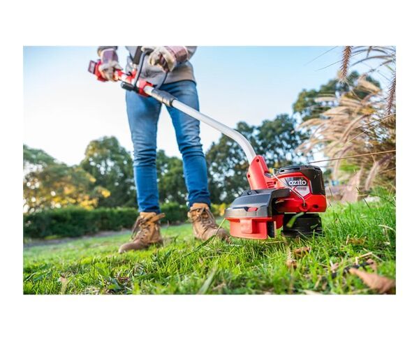 Ozito 18V Grass Trimmer Kit